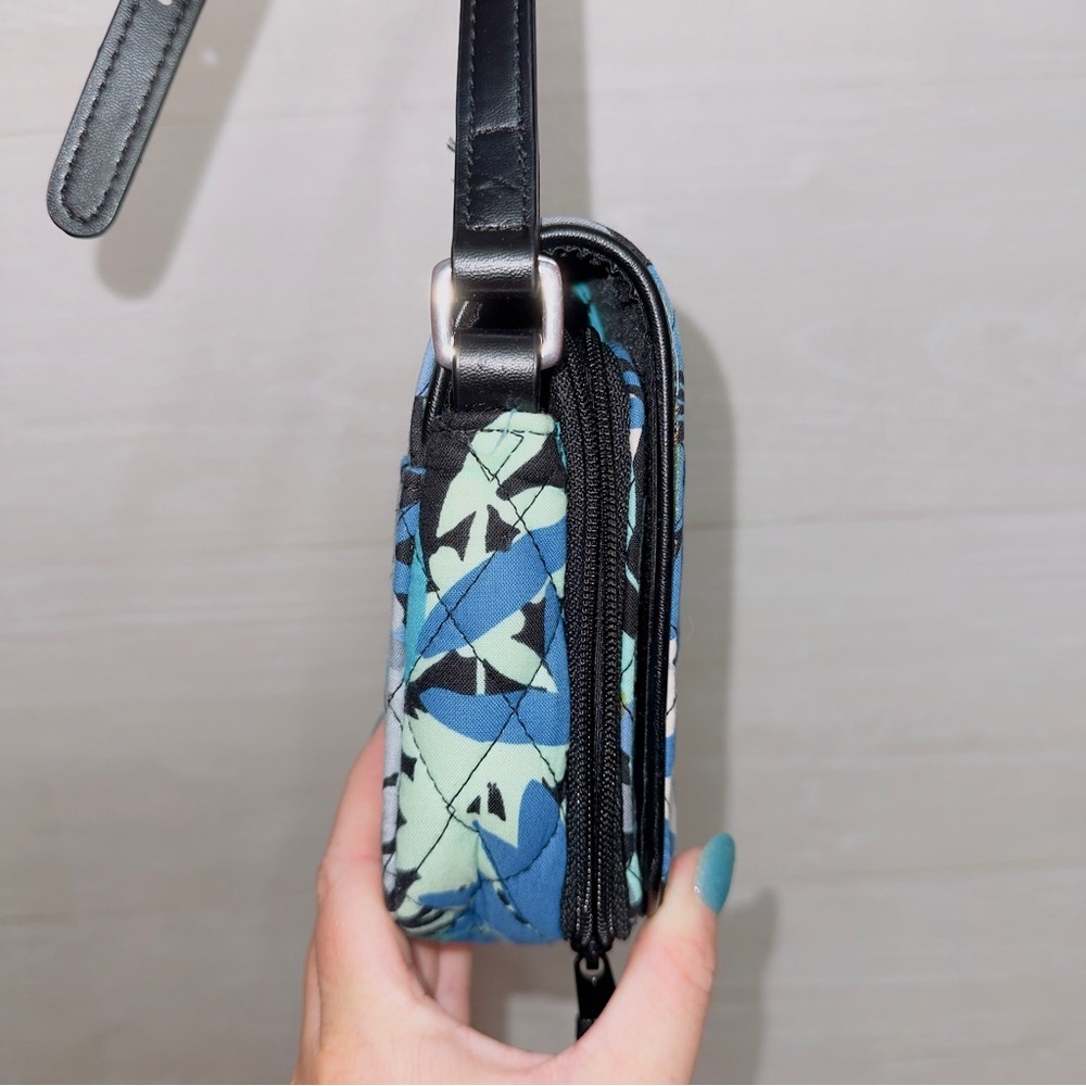 Vera Bradley Camoflora Small Crossbody Purse - Picture 5 of 9